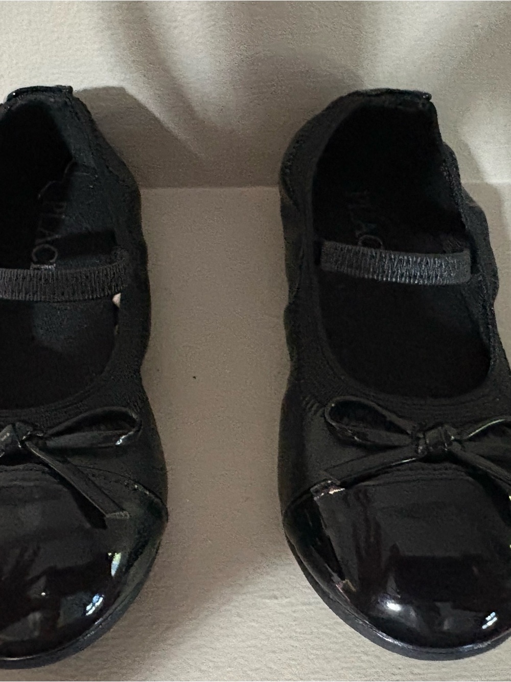 The Children's Place Black Patent Mary Jane Flats with Bow